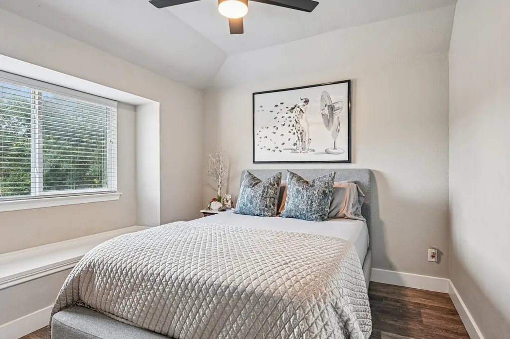 2204 Wembley Wood Lane Bedford TX 76022