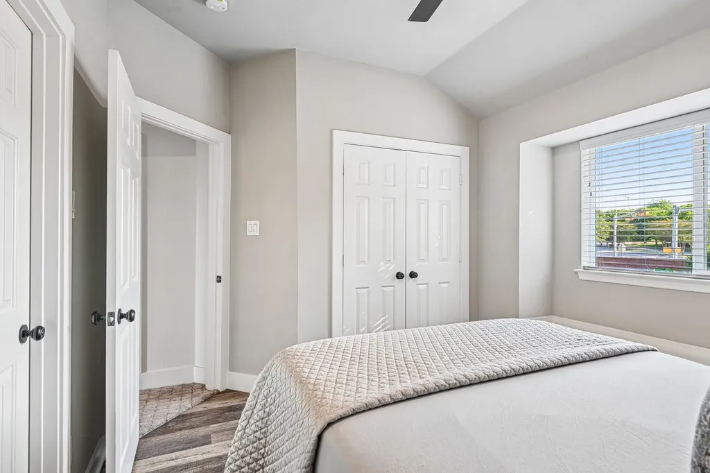 2204 Wembley Wood Lane Bedford TX 76022
