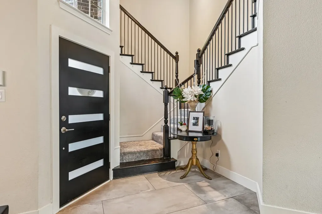 2204 Wembley Wood Lane Bedford TX 76022