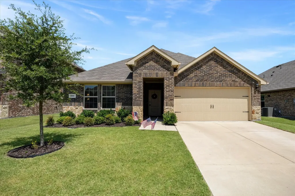 208 Redstone Lane Caddo Mills TX 75135