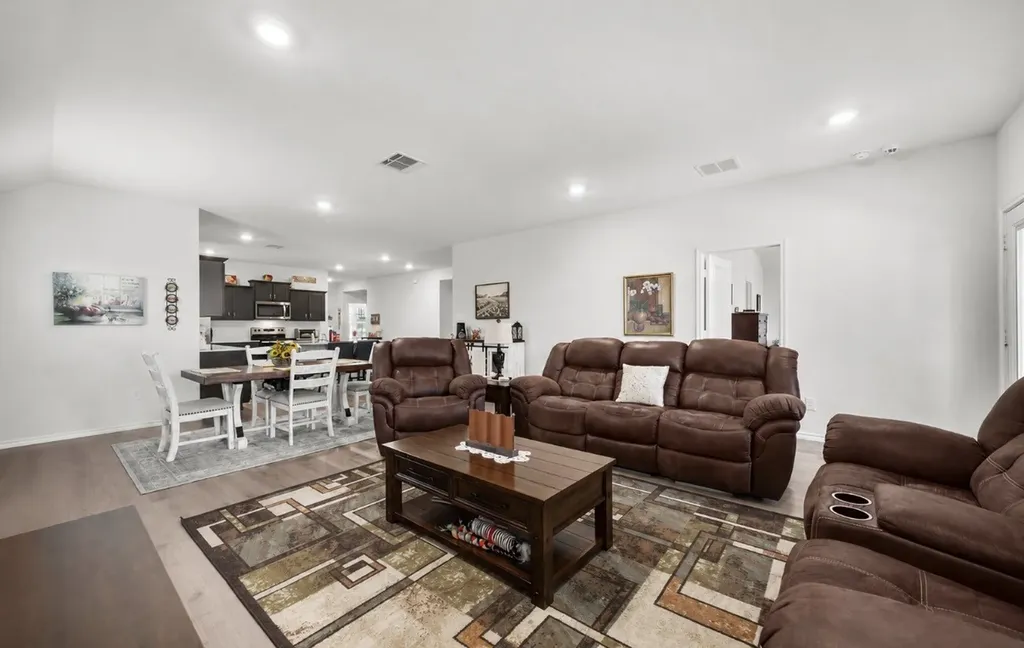 208 Redstone Lane Caddo Mills TX 75135