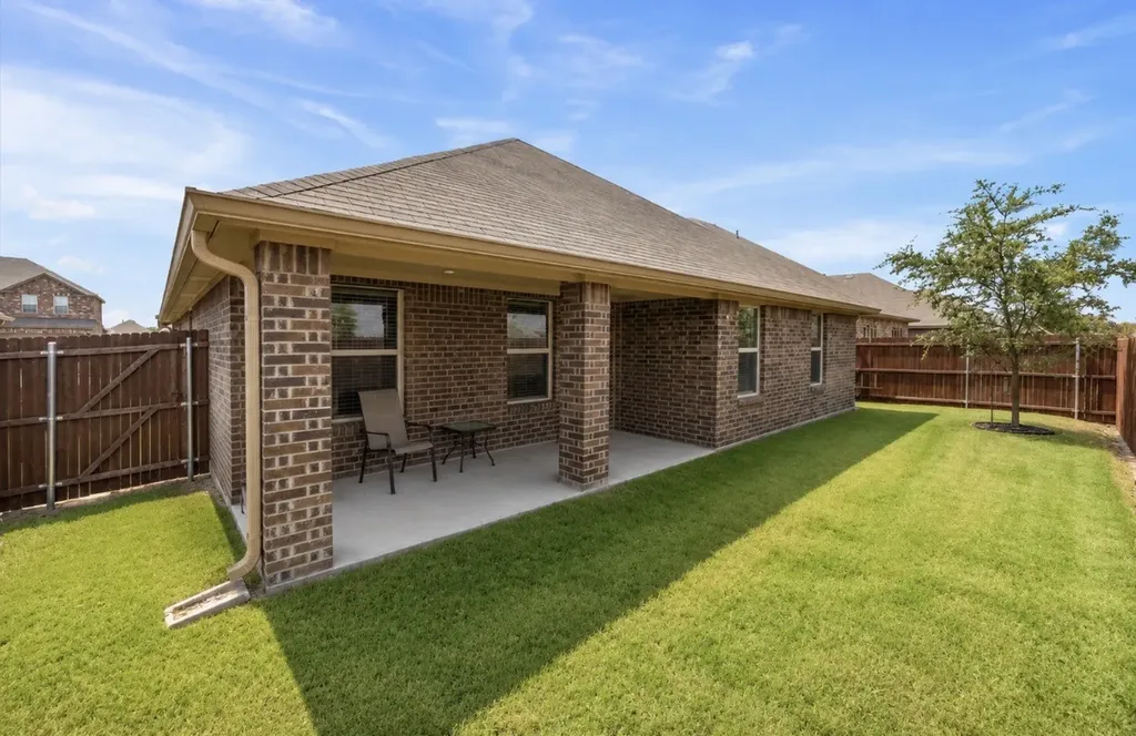 208 Redstone Lane Caddo Mills TX 75135
