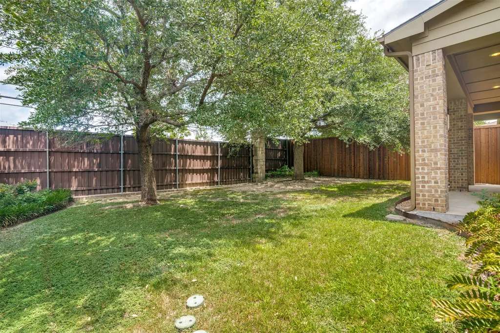 10715 Dixon Branch Drive Dallas TX 75218
