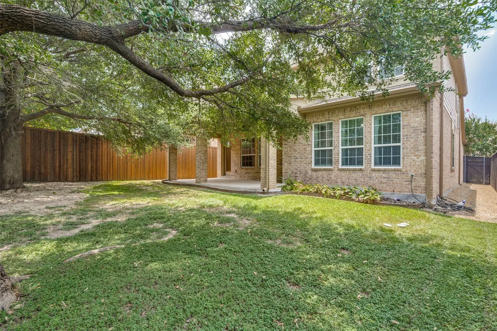 10715 Dixon Branch Drive Dallas TX 75218