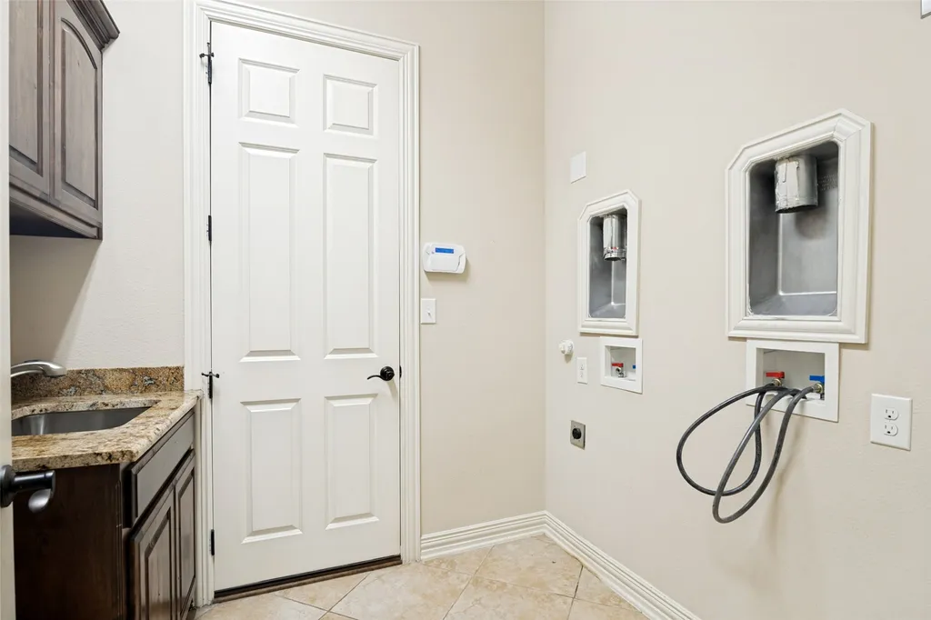 10715 Dixon Branch Drive Dallas TX 75218