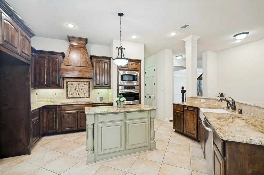 10715 Dixon Branch Drive Dallas TX 75218