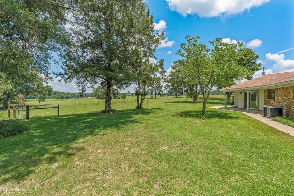 1241 Country Club Circle Minden LA 71055