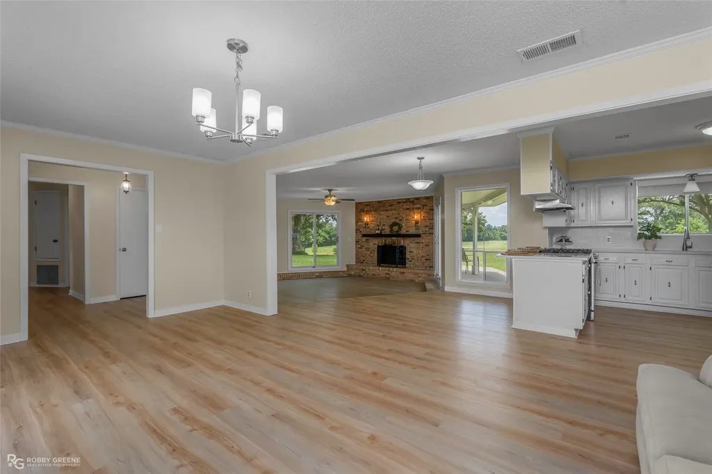1241 Country Club Circle Minden LA 71055