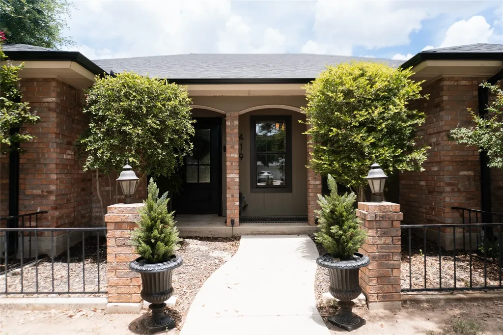 419 Windcrest Drive Early TX 76802