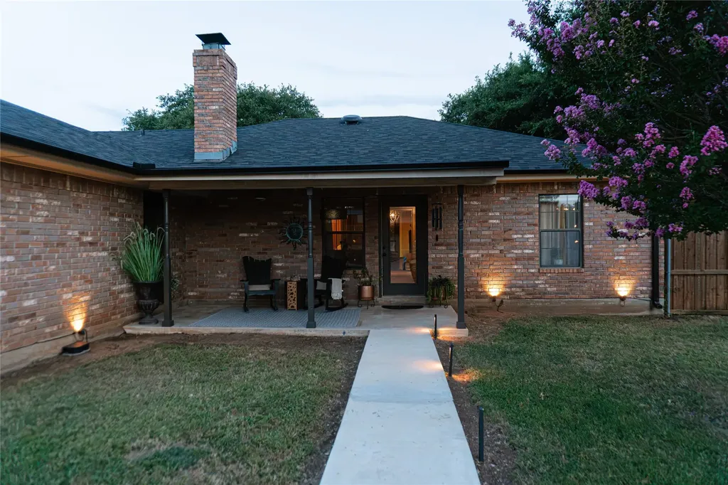 419 Windcrest Drive Early TX 76802