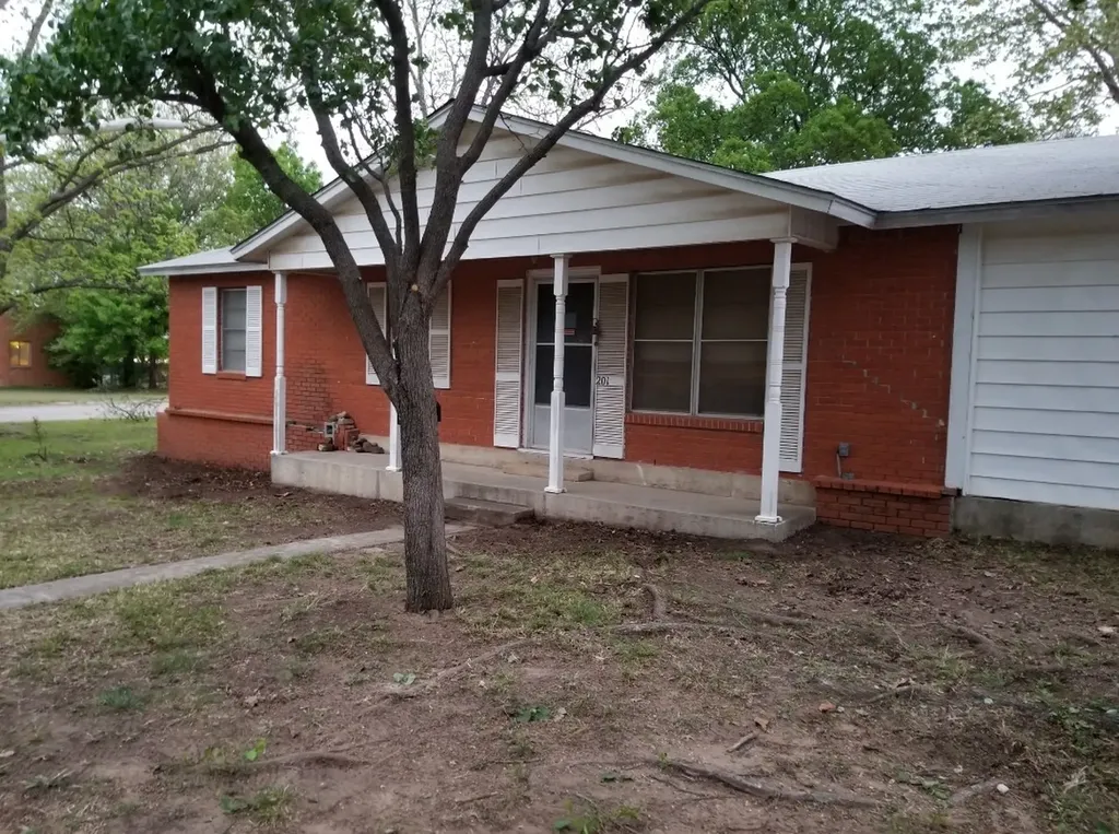 201 Hillcrest Drive Nocona TX 76255