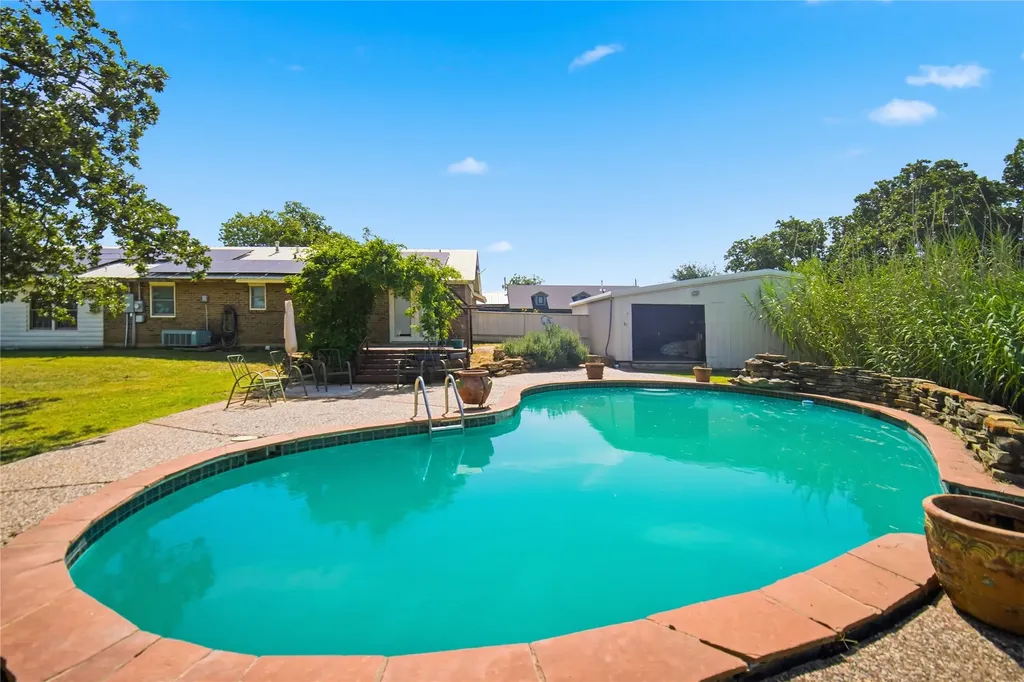 120 Brad Street Jacksboro TX 76458