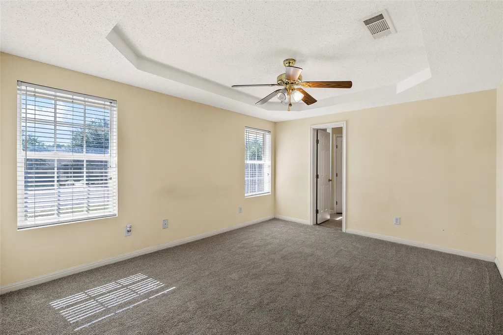 100 W Jade Drive Hewitt TX 76643