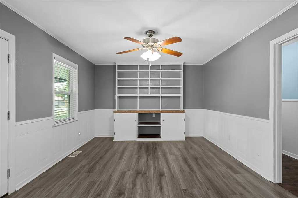 525 W 7th Street Crawford TX 76638