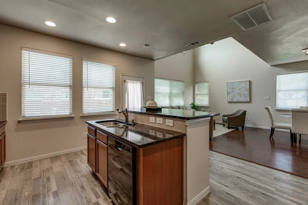 4134 Florence Drive Irving TX 75038