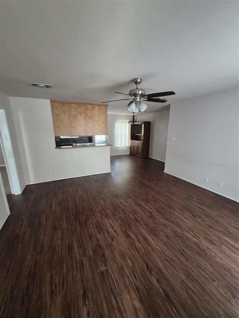 1719 W Parnell Street Denison TX 75020