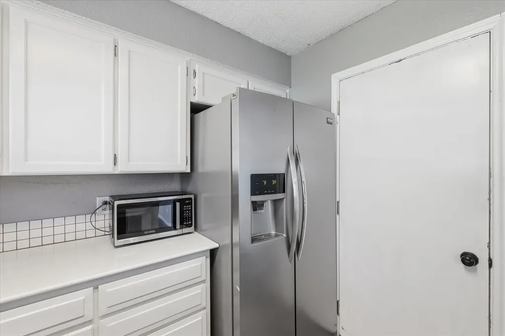 6505 Hughes Drive Watauga TX 76148
