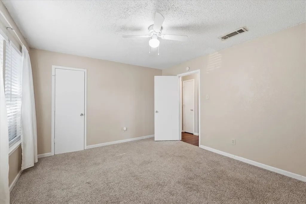 6505 Hughes Drive Watauga TX 76148