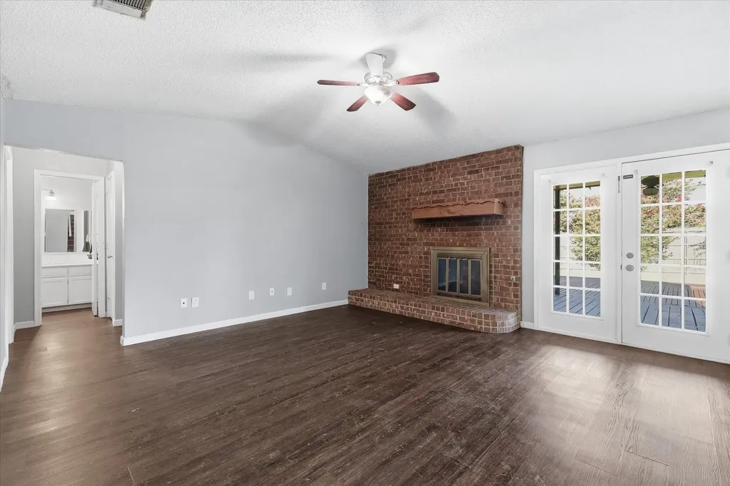 6505 Hughes Drive Watauga TX 76148