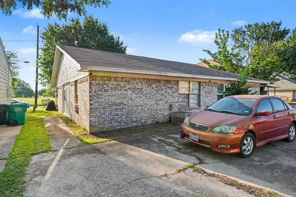 3315 Fallmeadow Street Denton TX 76207