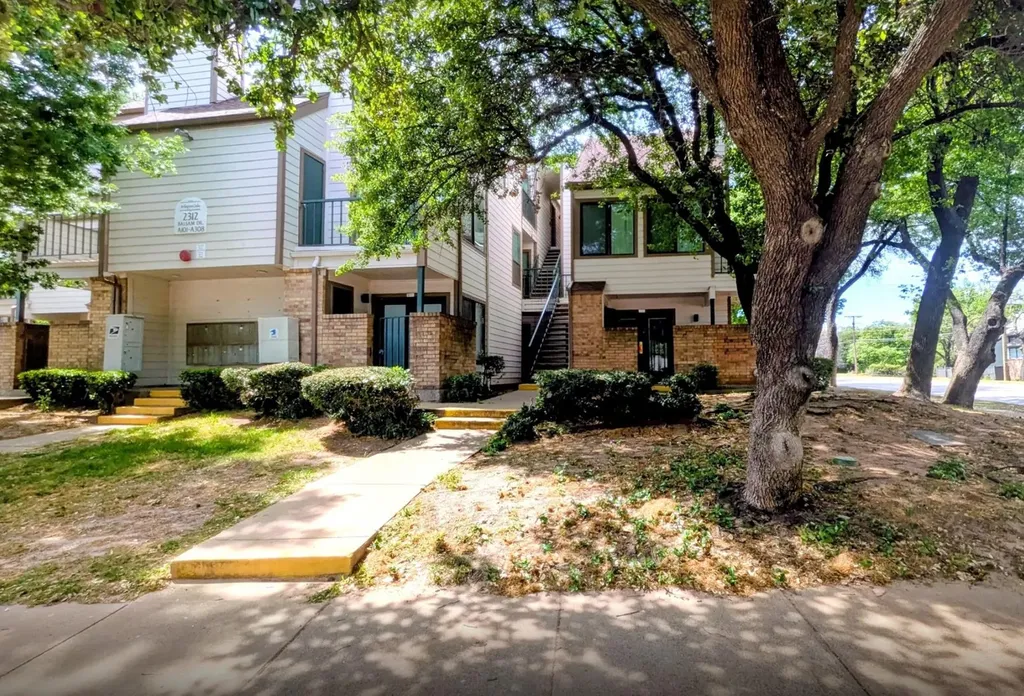 2312 Balsam Drive Arlington TX 76006