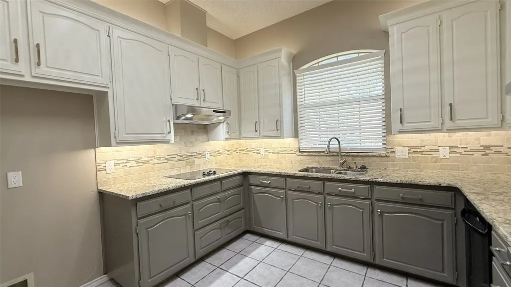 2709 Serenade Court Arlington TX 76015