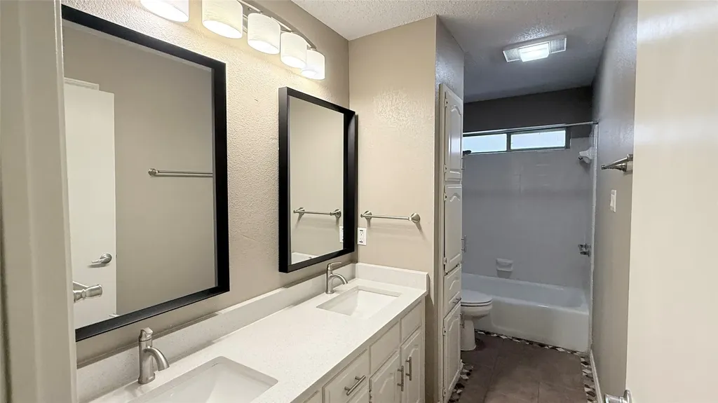 2709 Serenade Court Arlington TX 76015