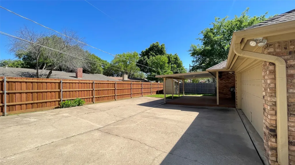 2709 Serenade Court Arlington TX 76015