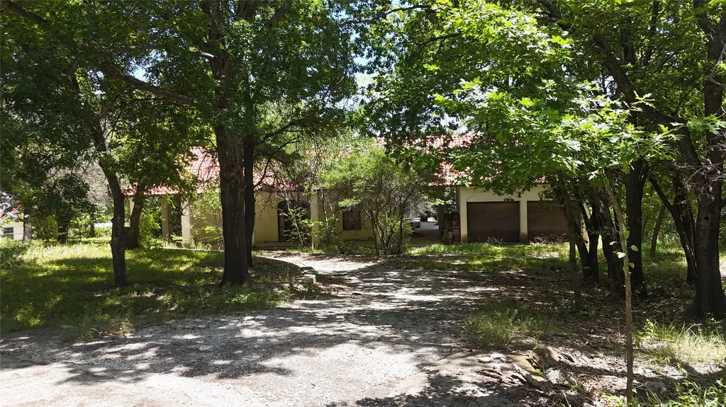 132 Calle De Establo Fort Worth TX 76108