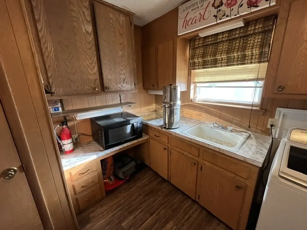 508 N Water Street Roby TX 79543