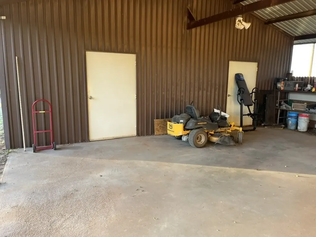 508 N Water Street Roby TX 79543