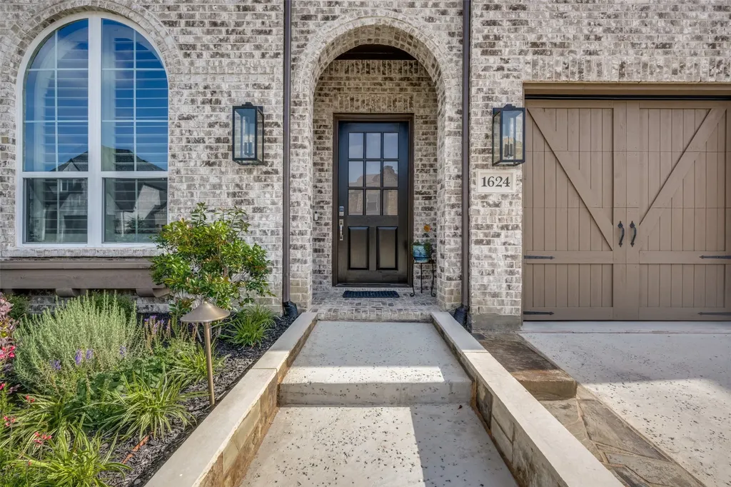 1624 18th Street Northlake TX 76226