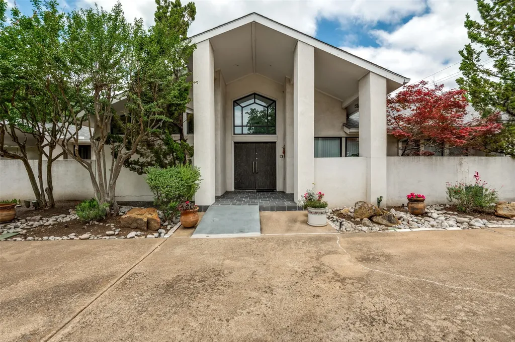 6715 Glenhurst Drive Dallas TX 75254
