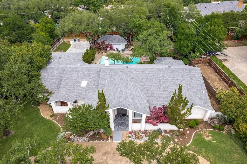 6715 Glenhurst Drive Dallas TX 75254