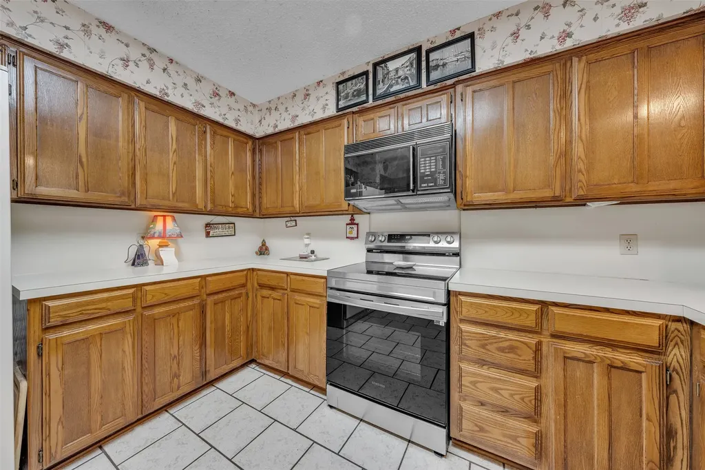 6712 N Park Drive North Richland Hills TX 76182