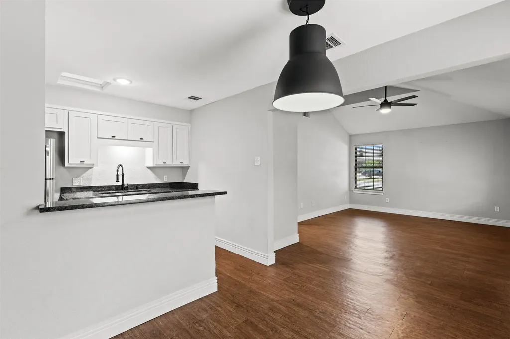 1405 Speight Avenue Waco TX 76706