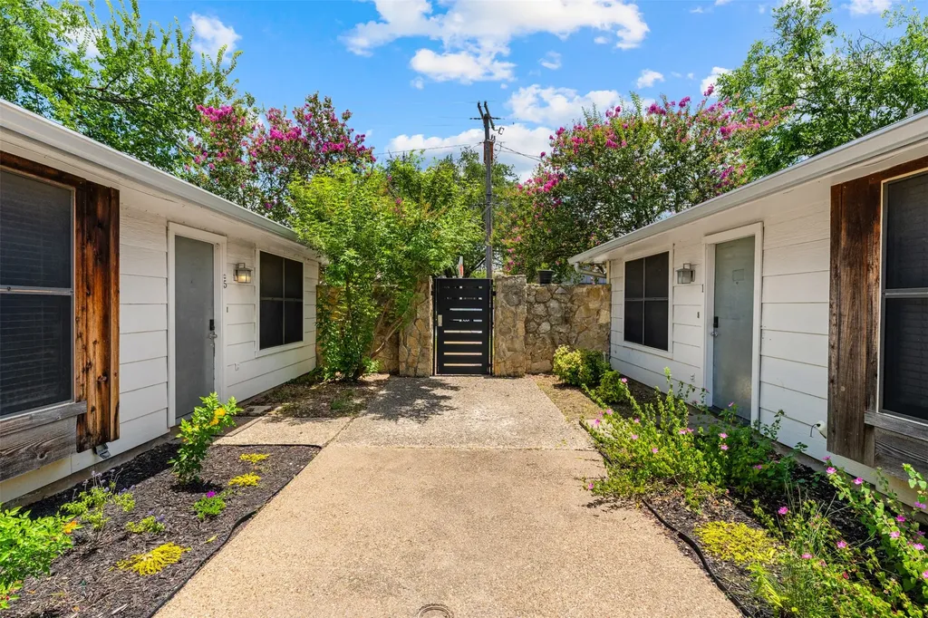 1405 Speight Avenue Waco TX 76706