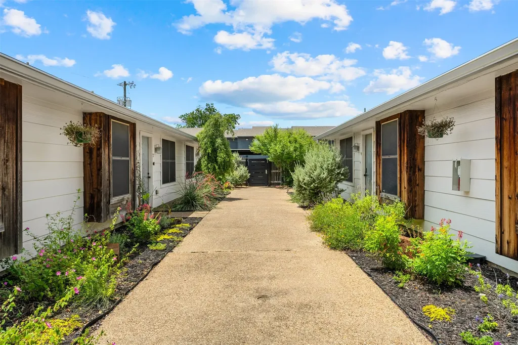 1405 Speight Avenue Waco TX 76706