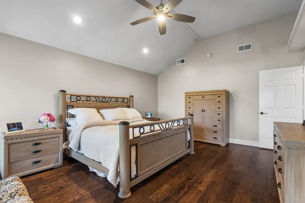 5208 Yacht Club Drive Rockwall TX 75032