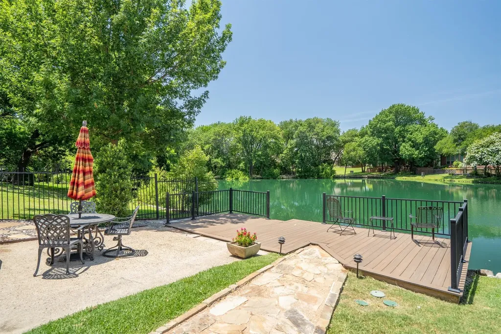 5208 Yacht Club Drive Rockwall TX 75032