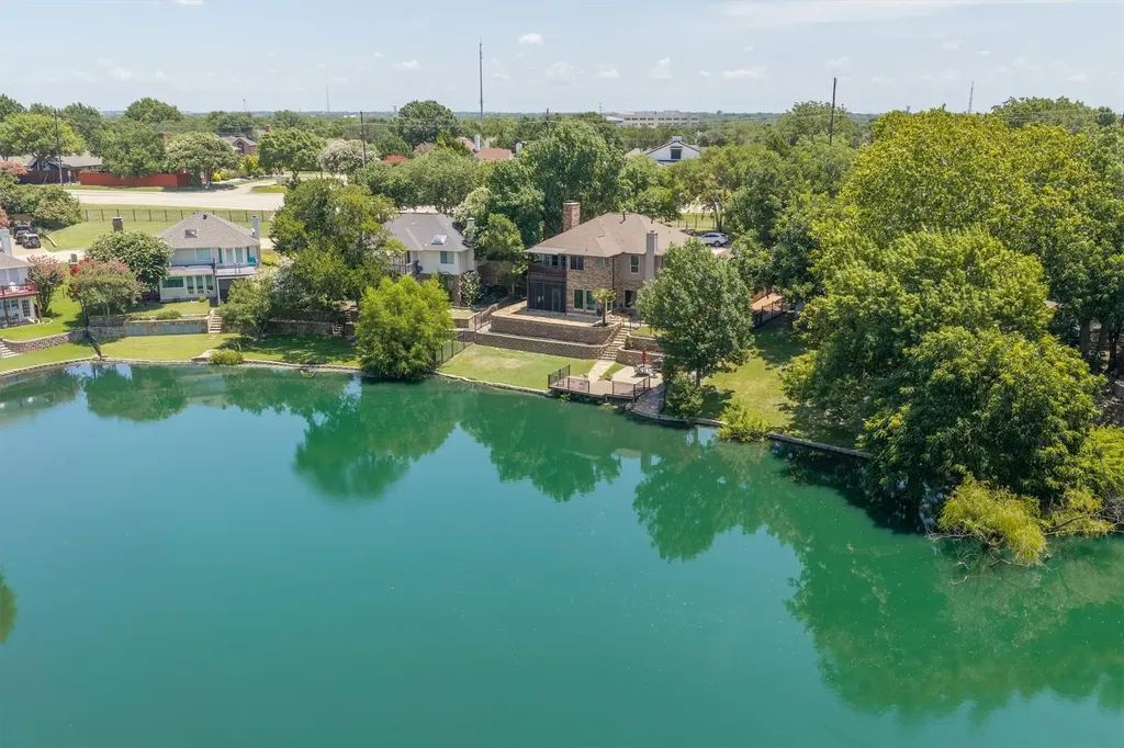 5208 Yacht Club Drive Rockwall TX 75032