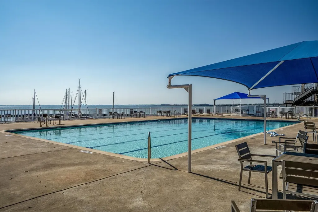 5208 Yacht Club Drive Rockwall TX 75032