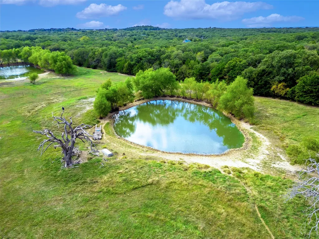 453 Tower Road Valley View TX 76272