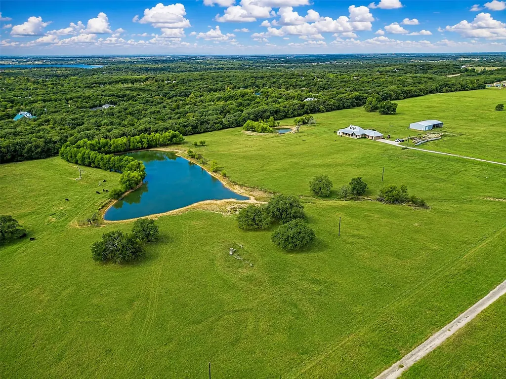 453 Tower Road Valley View TX 76272