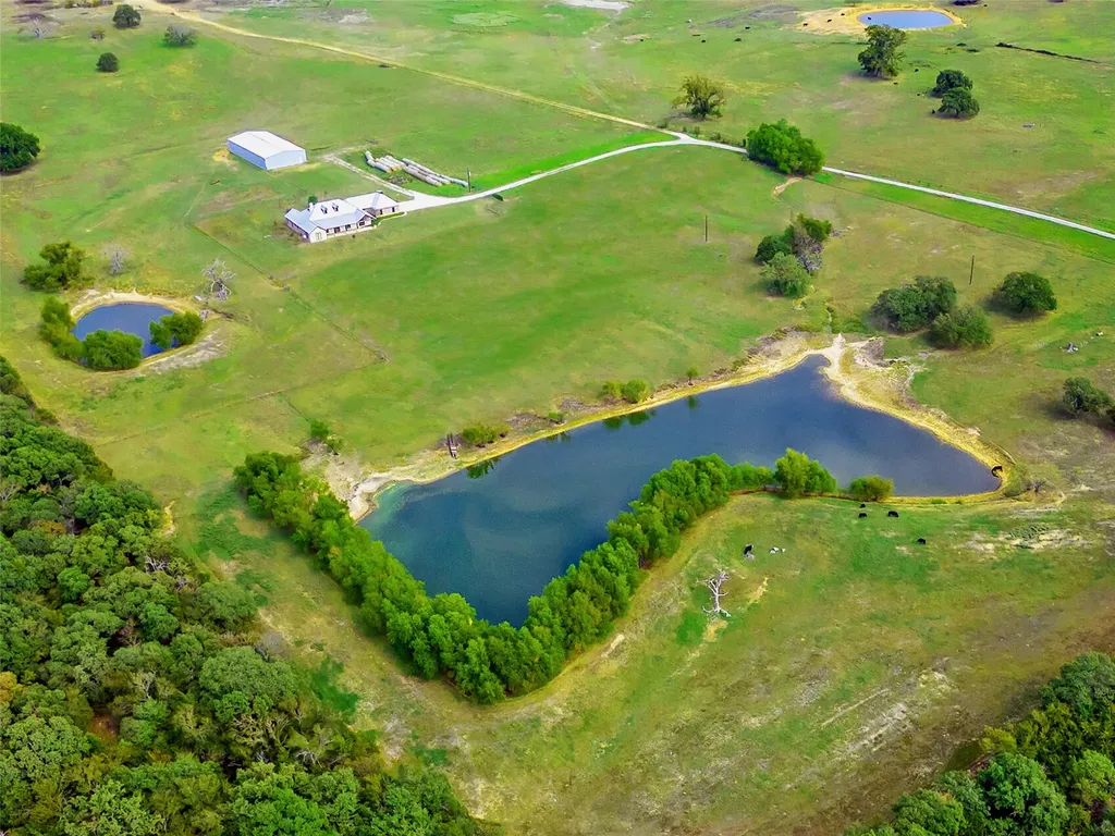 453 Tower Road Valley View TX 76272