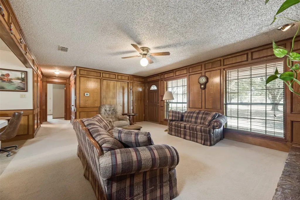 8991 County Road 156 Kaufman TX 75142