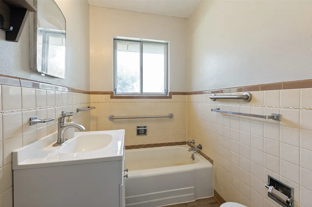 401 S Vick Street Decatur TX 76234