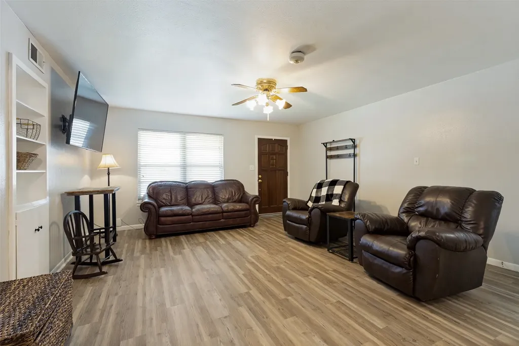 401 S Vick Street Decatur TX 76234