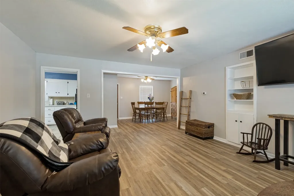 401 S Vick Street Decatur TX 76234