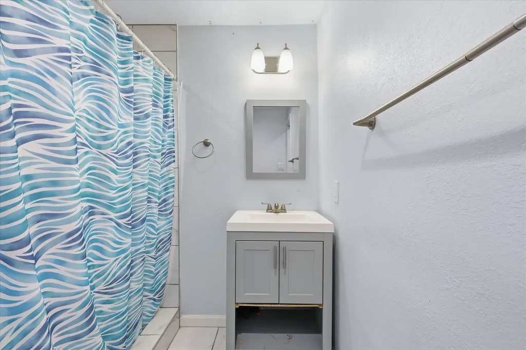 2715 Cary Drive Mesquite TX 75150